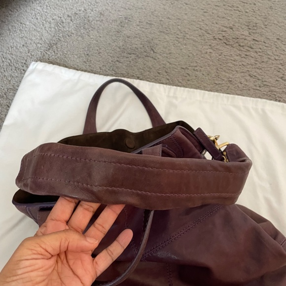 GIVENCHY Nightingale Large Shopper Tote in Eggplant color - Picture 6 of 15